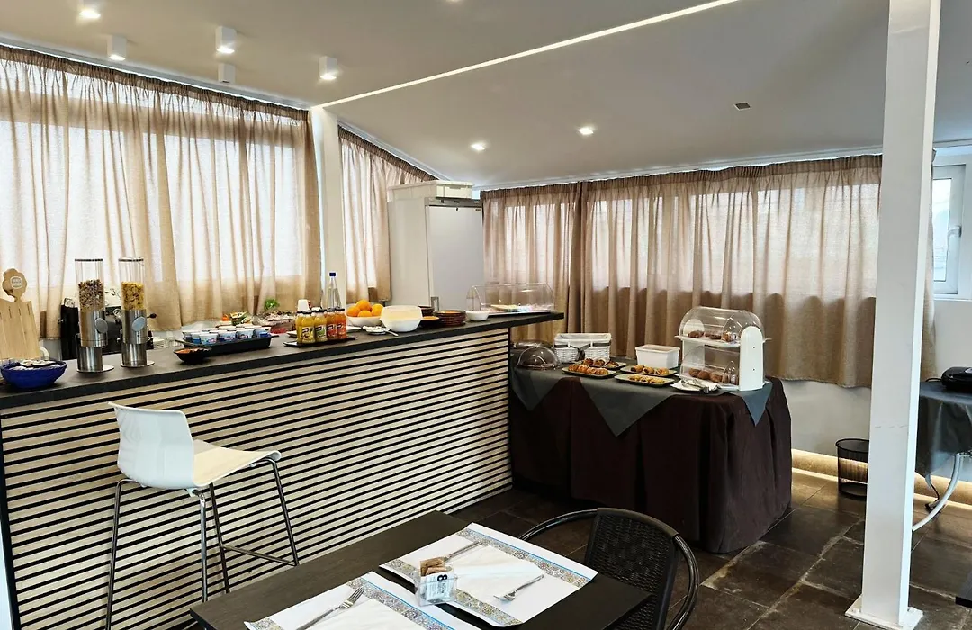 8Room Hotel-1