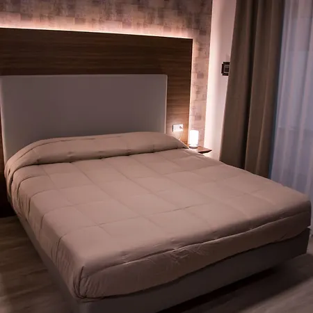 8Room Hotel-3